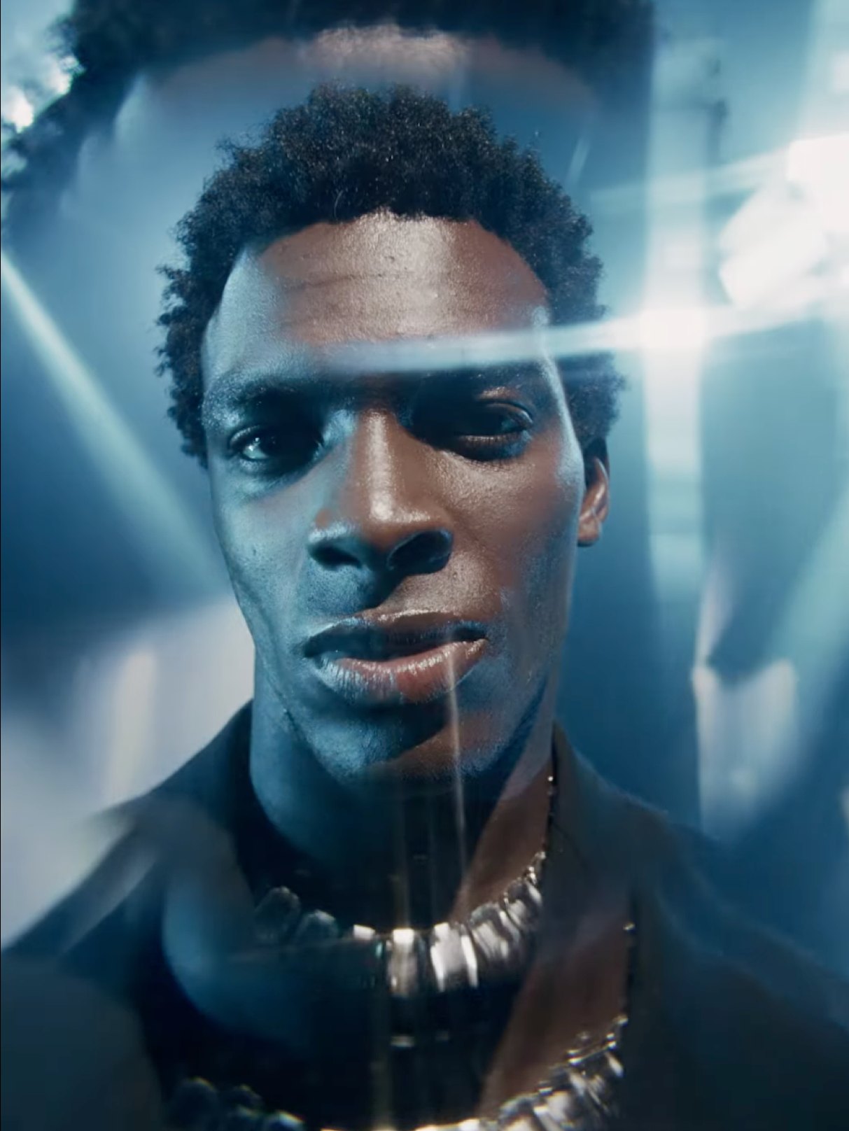 Swarovski ft. Motorola, Razr Brilliant Collection: Dare to Dazzle